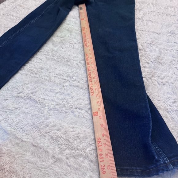 Vintage Wrangler Men’s Dark Wash Denim Jeans Size 32x34 – Classic Straight fit - Picture 5 of 6